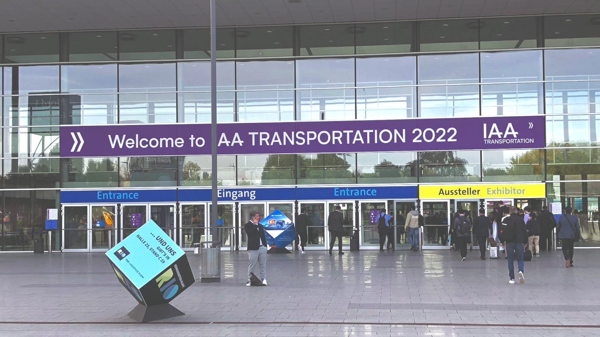 Tecnologia digital na IAA Transportation com a UniQ